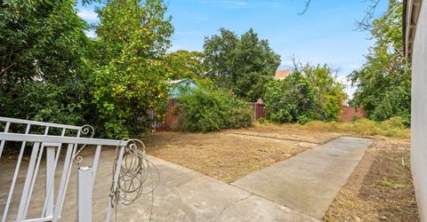 4015 San Carlos Way, Sacramento, CA 95820 Photo