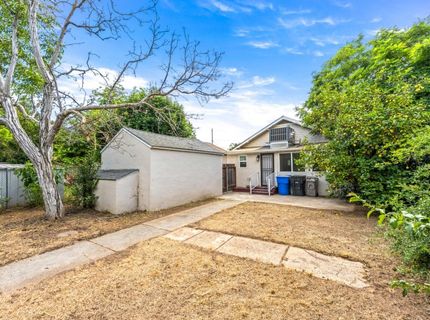 4015 San Carlos Way, Sacramento, CA 95820 Photo