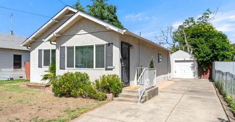 4015 San Carlos Way, Sacramento, CA 95820 Photo
