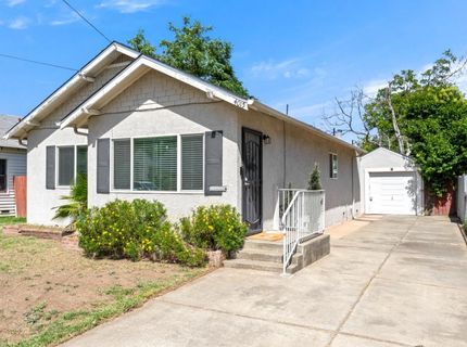 4015 San Carlos Way, Sacramento, CA 95820 Photo