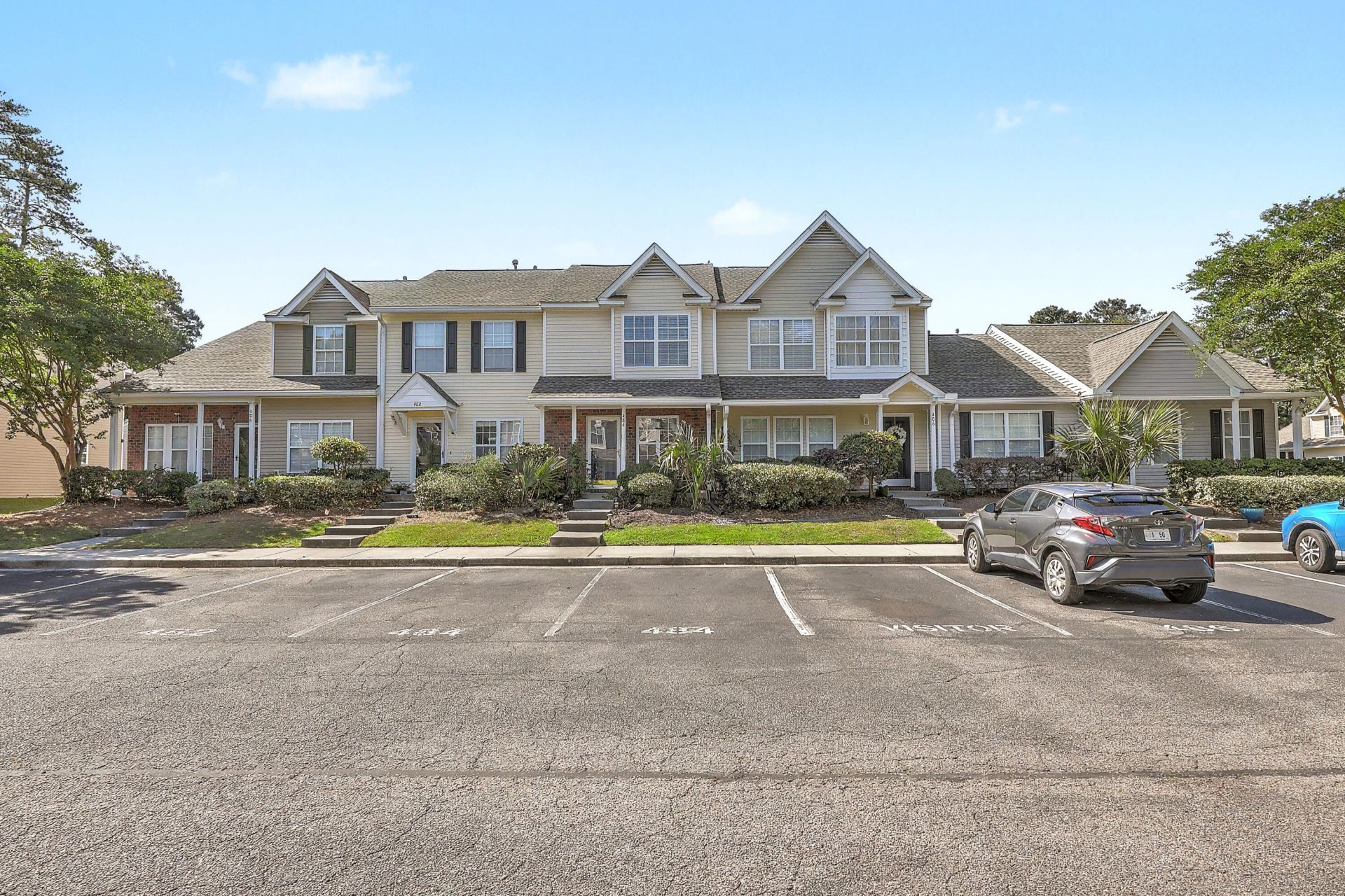 484 Doane Way Photo 4