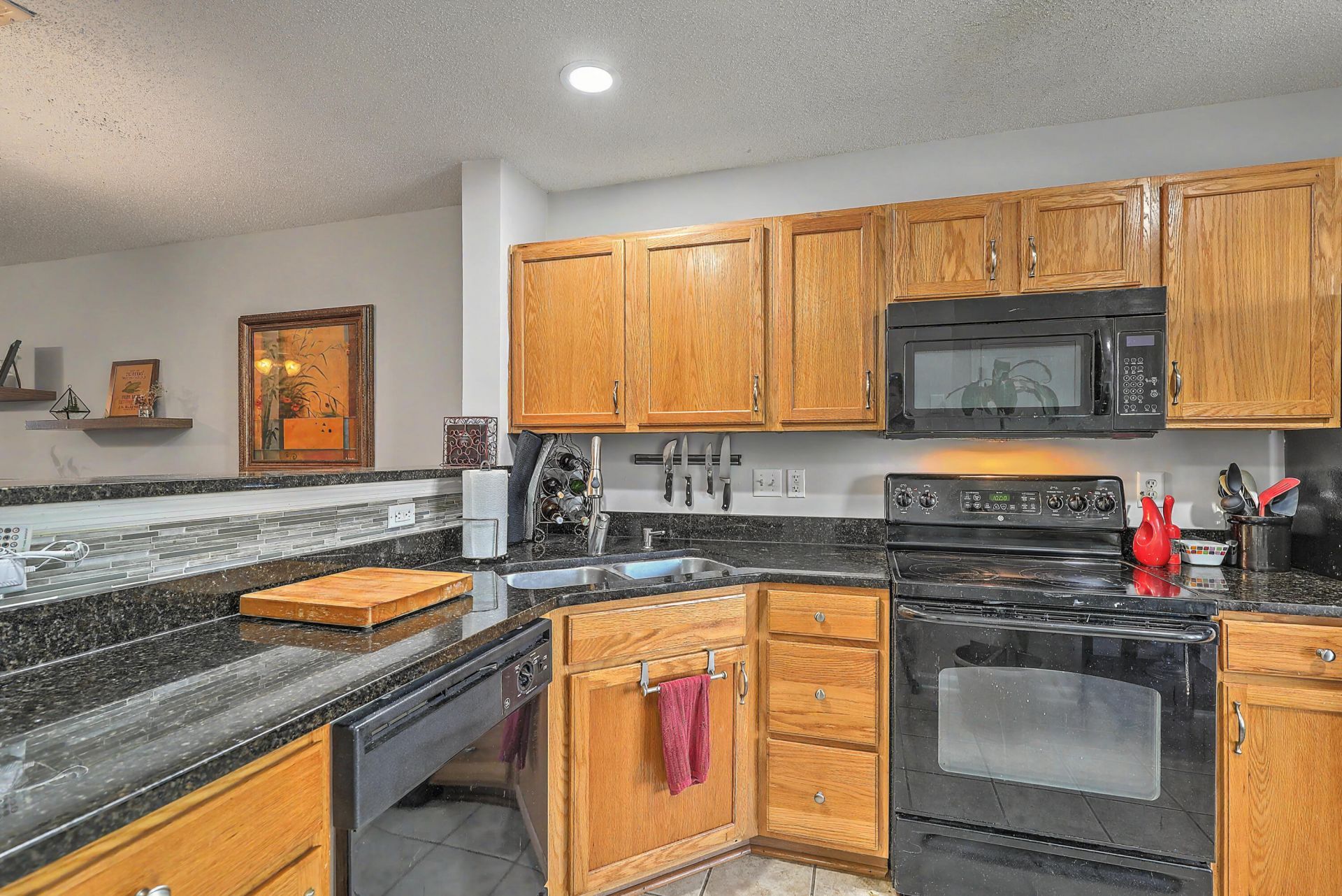 484 Doane Way Photo 7