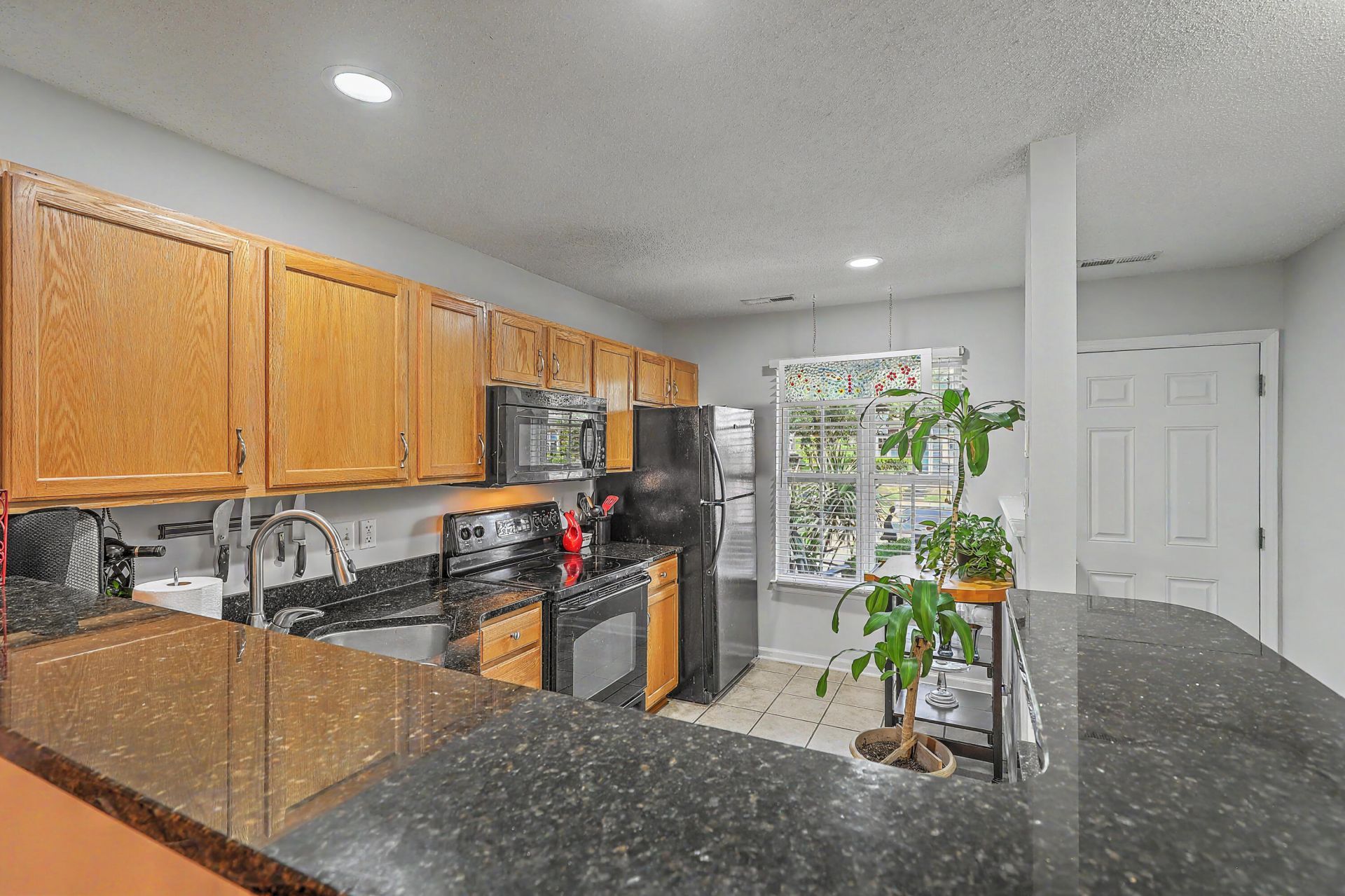 484 Doane Way Photo 8