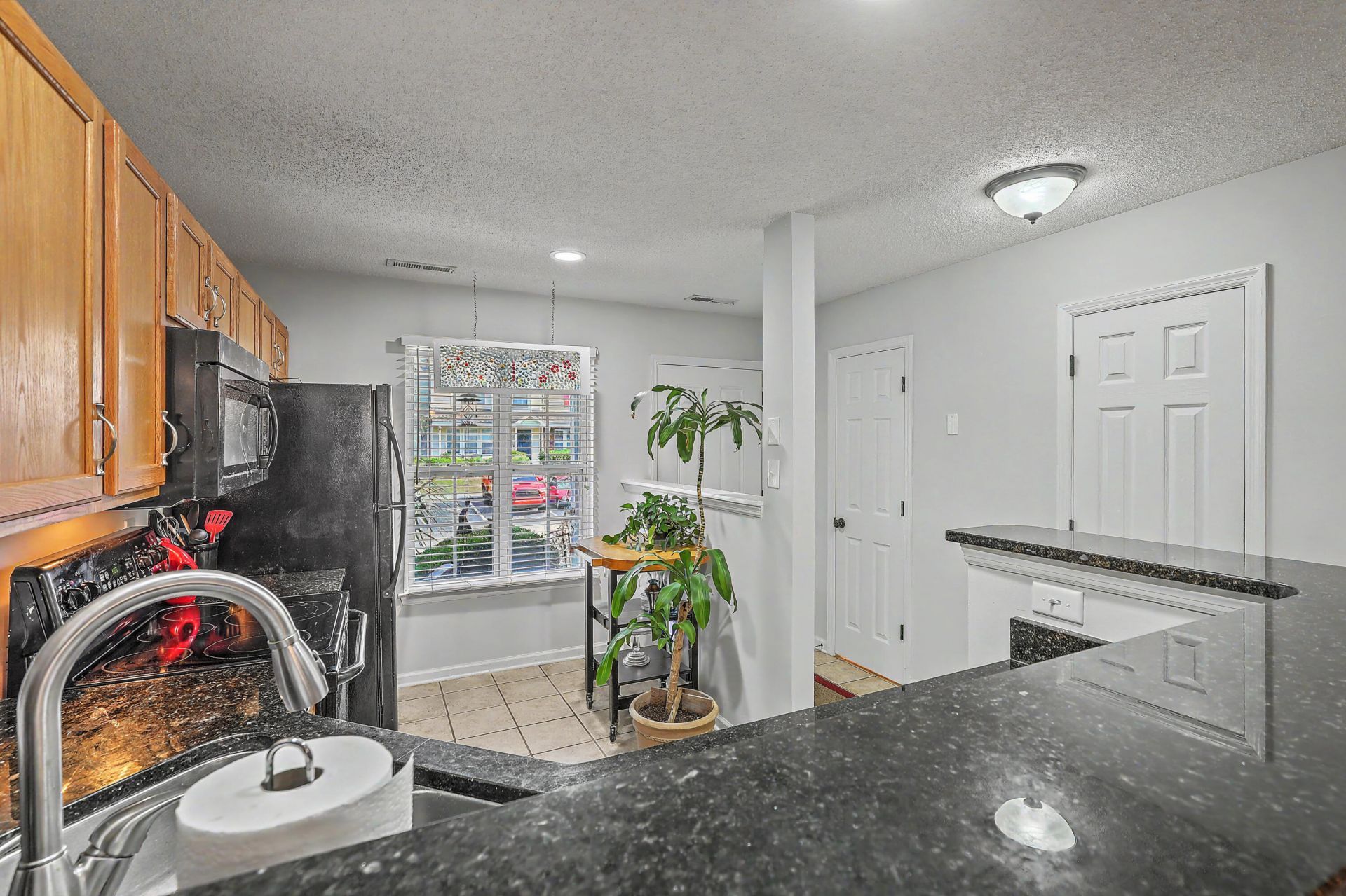 484 Doane Way Photo 9