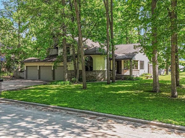 1711 E ROBIN WAY, Appleton, WI 54915