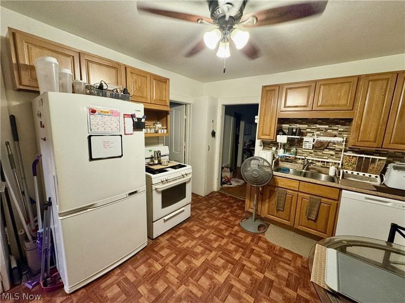 3312 Colburn Avenue, Cleveland, OH 44109 Photo 12