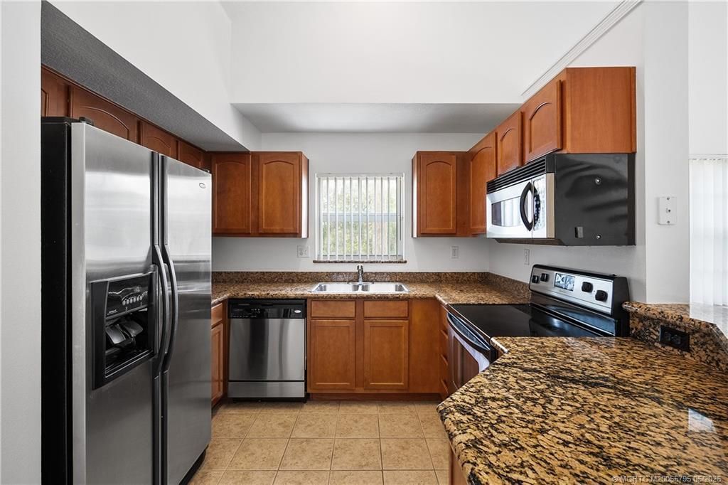 1575 SE Pomeroy Street, Unit 8-5, Stuart, FL 34997 Photo