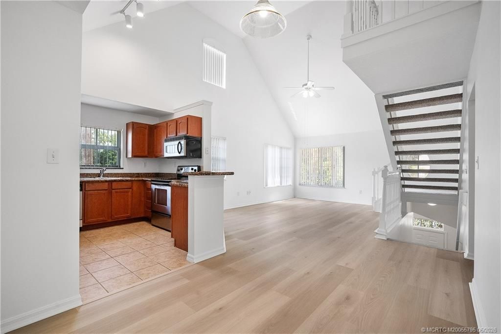 1575 SE Pomeroy Street, Unit 8-5, Stuart, FL 34997 Photo