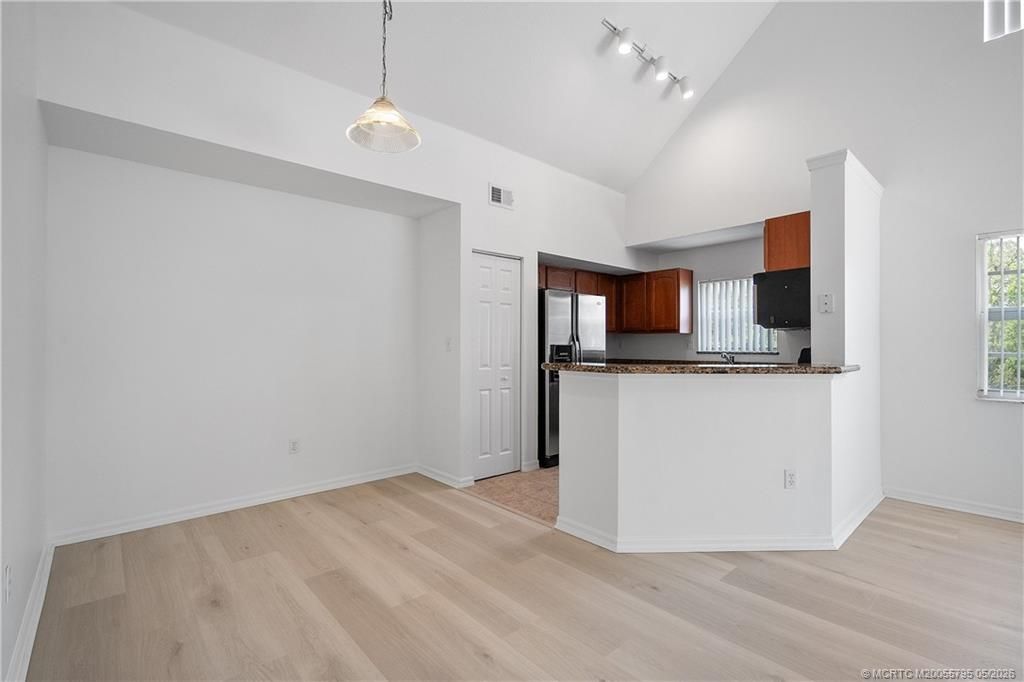 1575 SE Pomeroy Street, Unit 8-5, Stuart, FL 34997 Photo