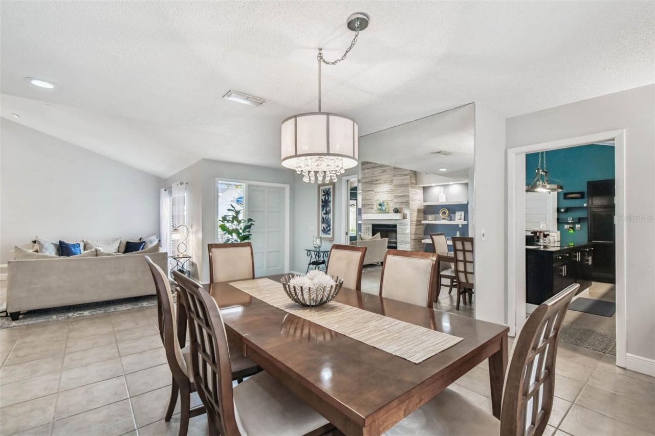 5004 Paloma Drive, Tampa, FL 33624 Photo