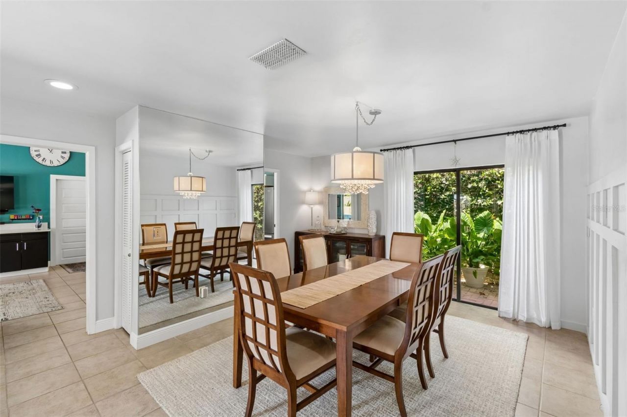 5004 Paloma Drive, Tampa, FL 33624 Photo
