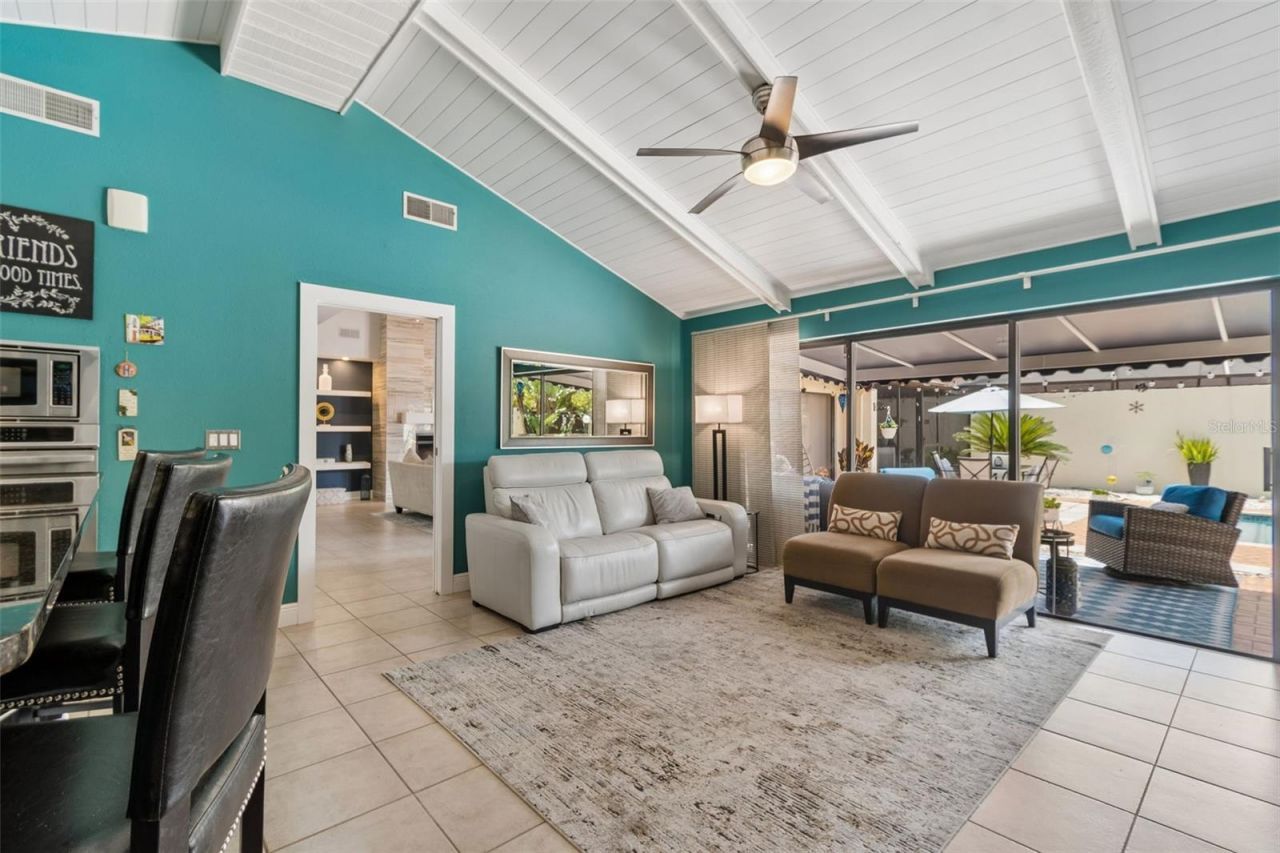 5004 Paloma Drive, Tampa, FL 33624 Photo