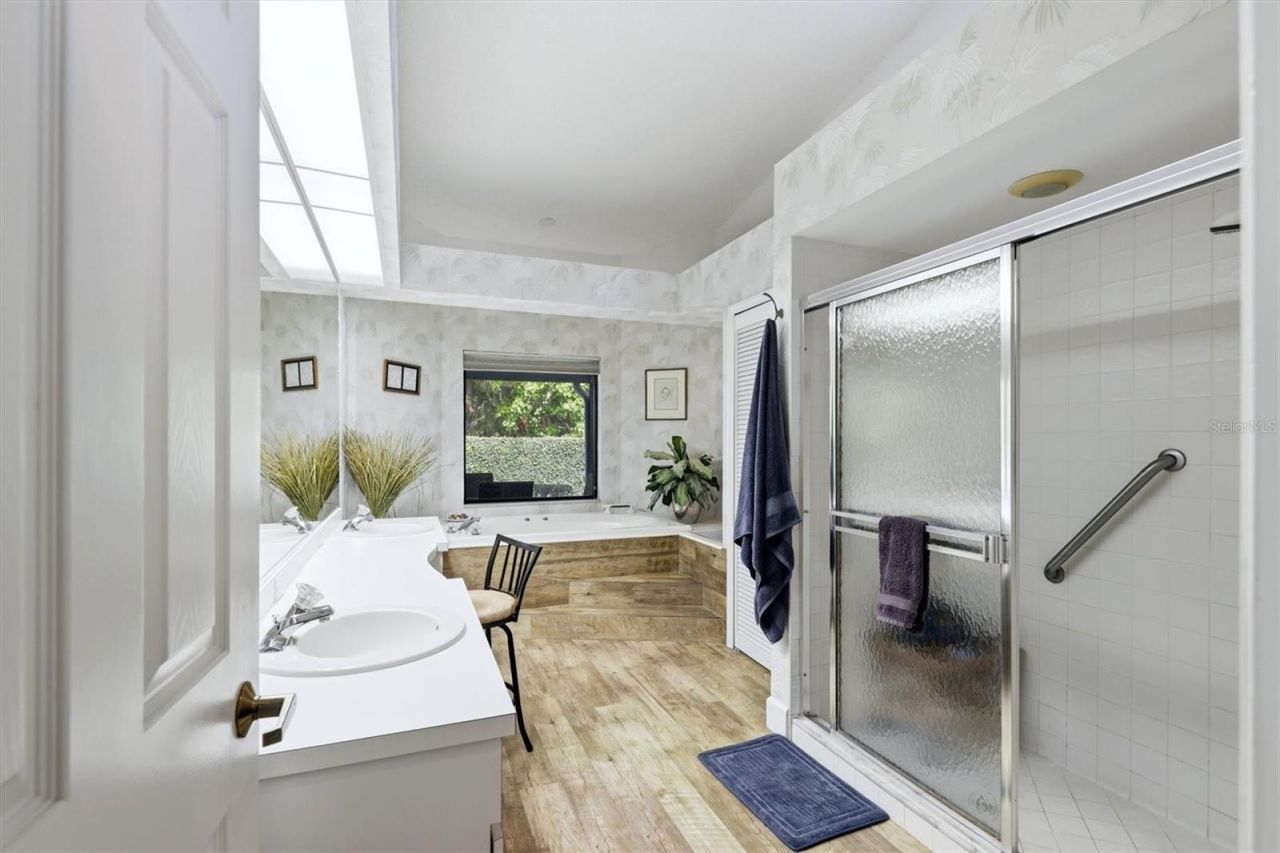 2644 Moss Oak Drive, Unit 47, Sarasota, FL 34231 Photo