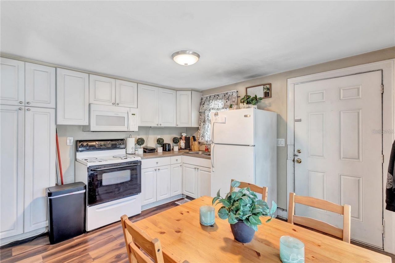 2521 4th Street S, Saint Petersburg, FL 33705 Photo