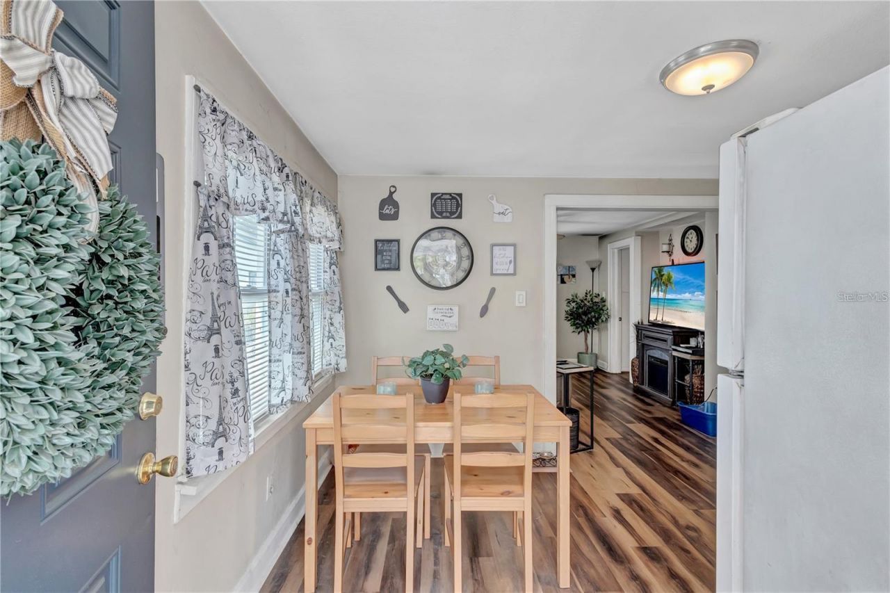 2521 4th Street S, Saint Petersburg, FL 33705 Photo