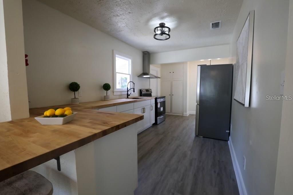 2521 4th Street S, Saint Petersburg, FL 33705 Photo