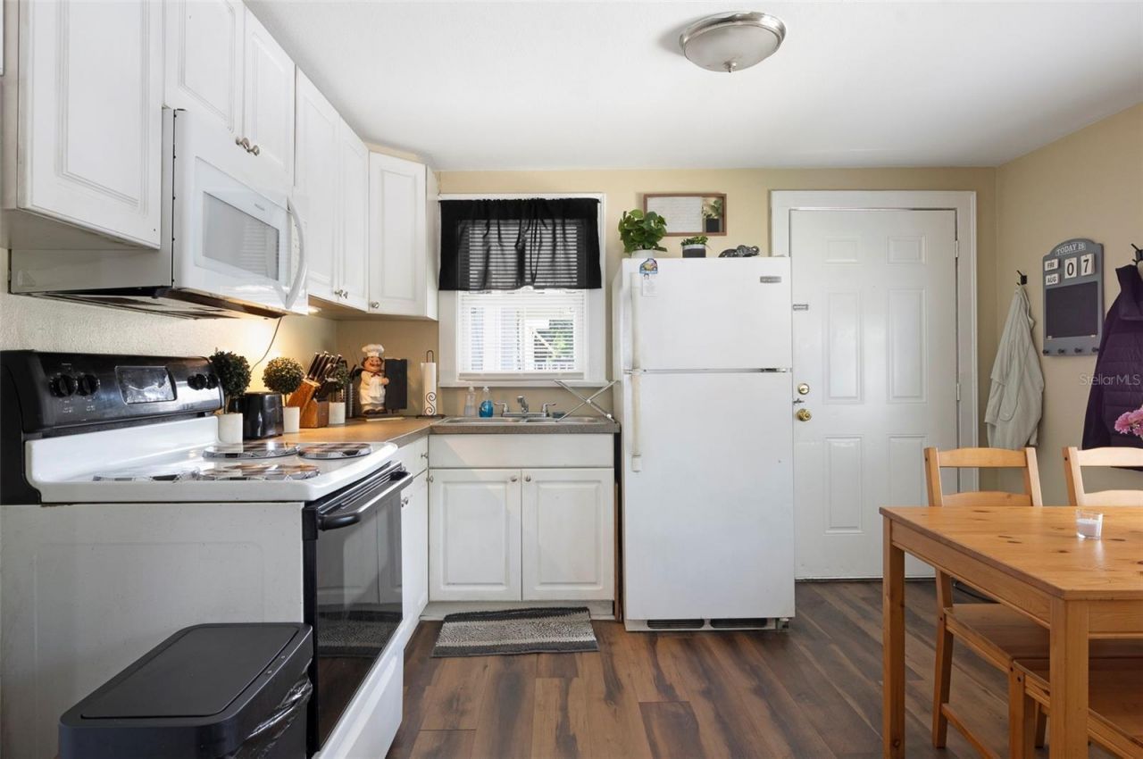 2521 4th Street S, Saint Petersburg, FL 33705 Photo