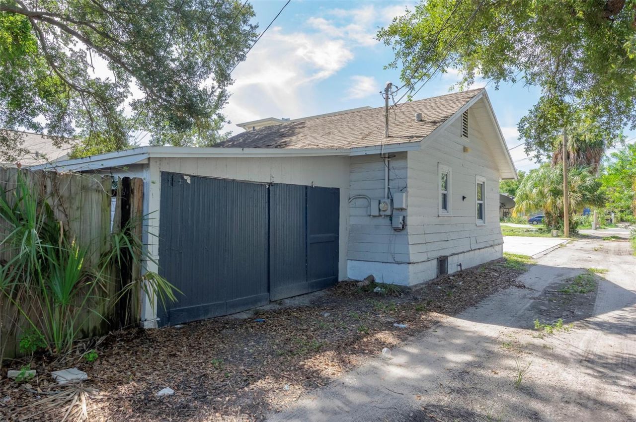 2521 4th Street S, Saint Petersburg, FL 33705 Photo