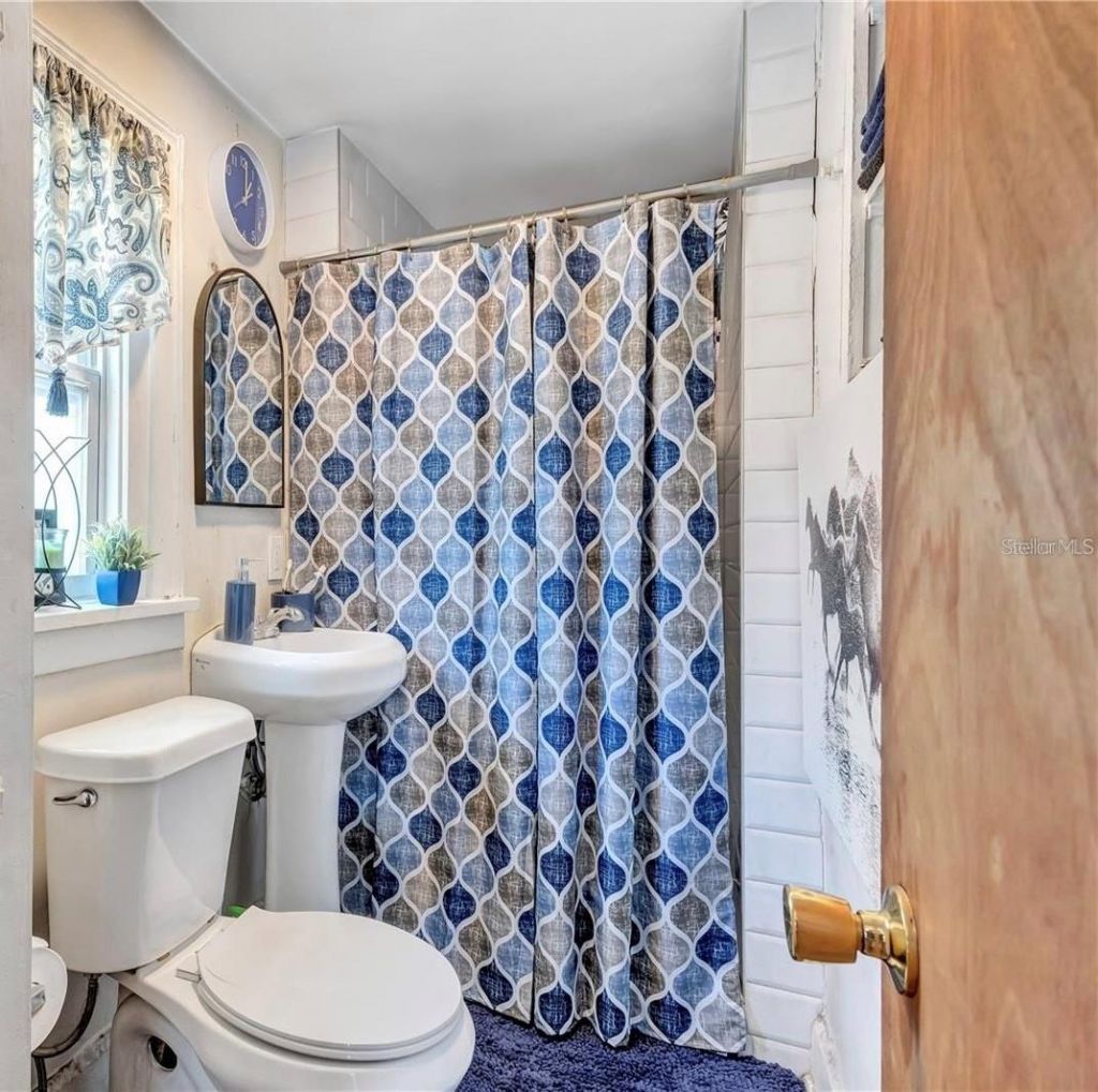 2521 4th Street S, Saint Petersburg, FL 33705 Photo