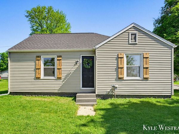 337 E Grant Street, Hastings, MI 49058