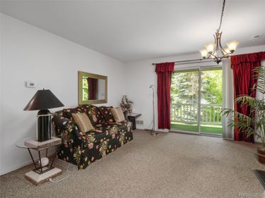 1127 S Lake Drive, Unit 206, Novi, Mi 48377