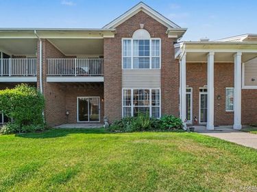 16339 Chatham Drive , Macomb Twp, MI 48044