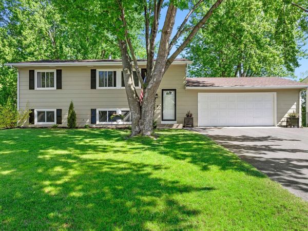 2123 Cliffview Drive , Eagan, MN 55122