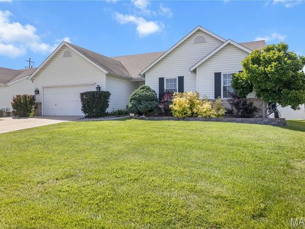 1159 Sunset Green Drive , O'Fallon, MO 63366