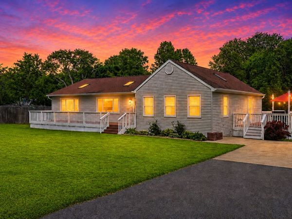 37883 N Watts Avenue , Spring Grove, IL 60081