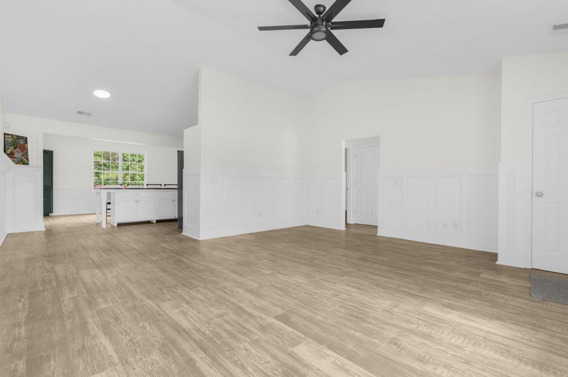 207 Amy Drive Photo 4