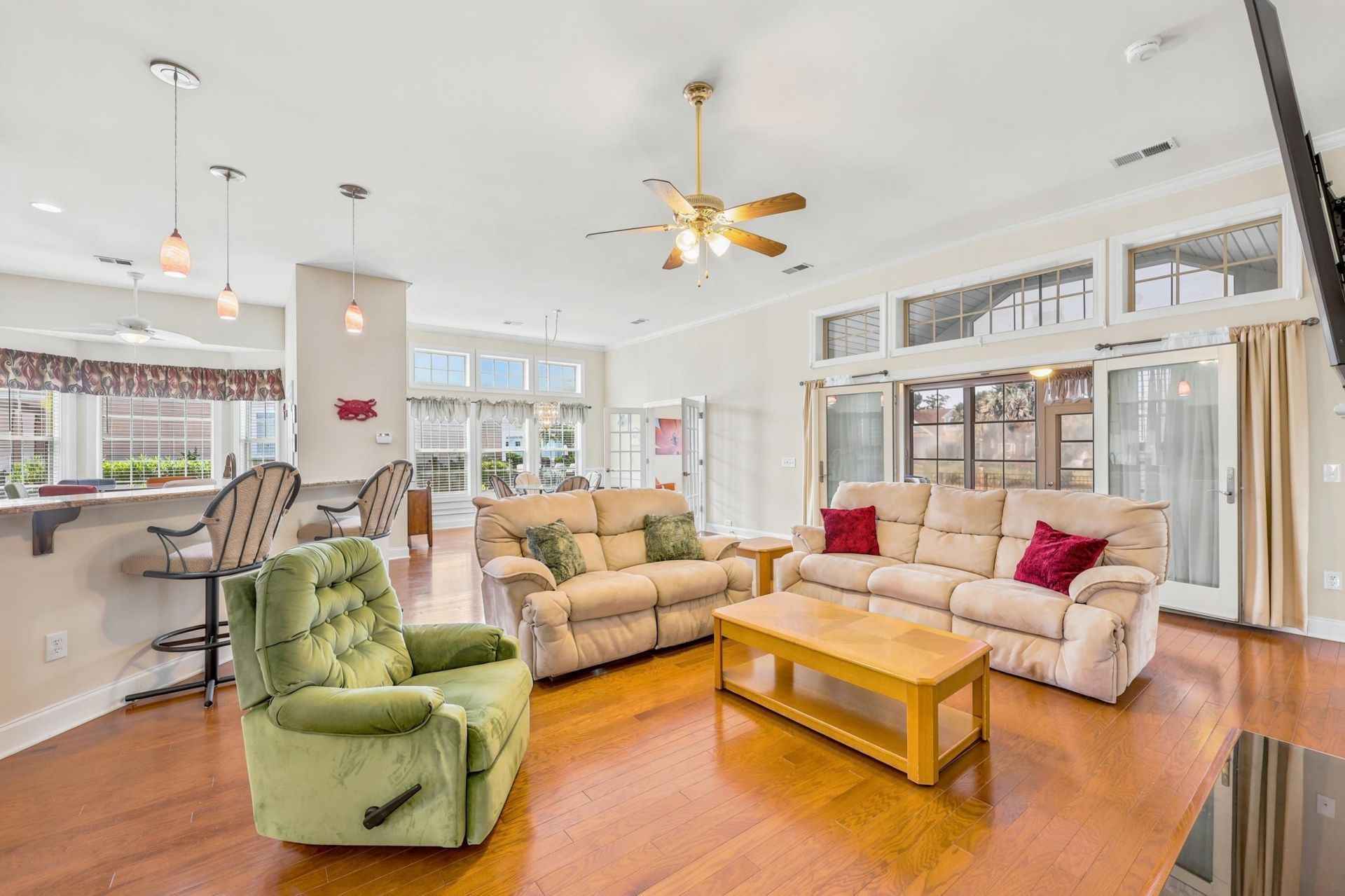 1405 Surfwatch Dr.  Photo 4