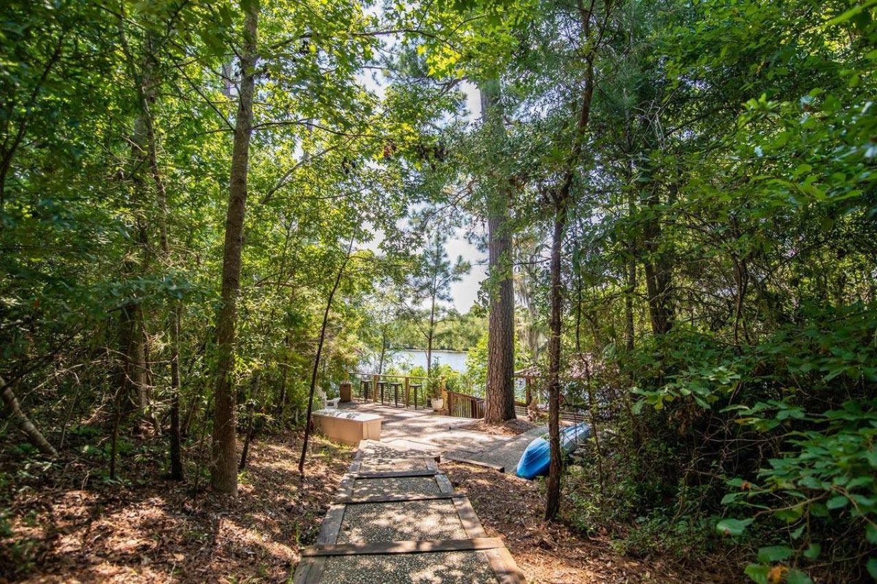 196 Pinewood Dr.  Photo 35