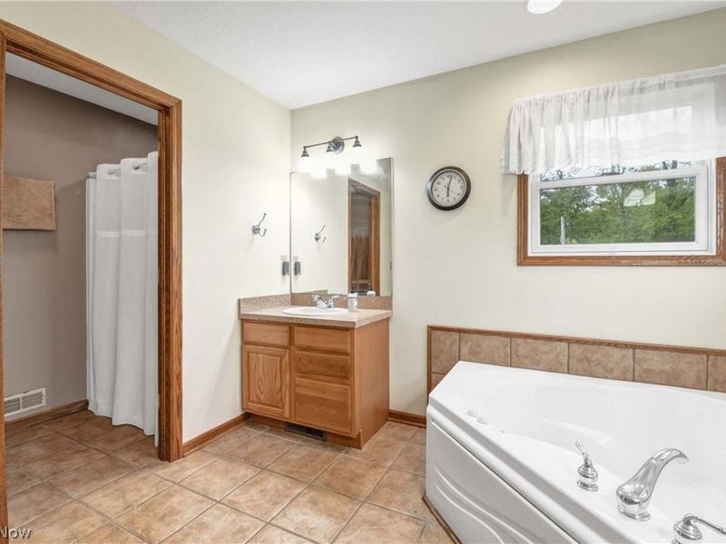 10615 N Elyria Road, West Salem, OH 44287 Photo 35