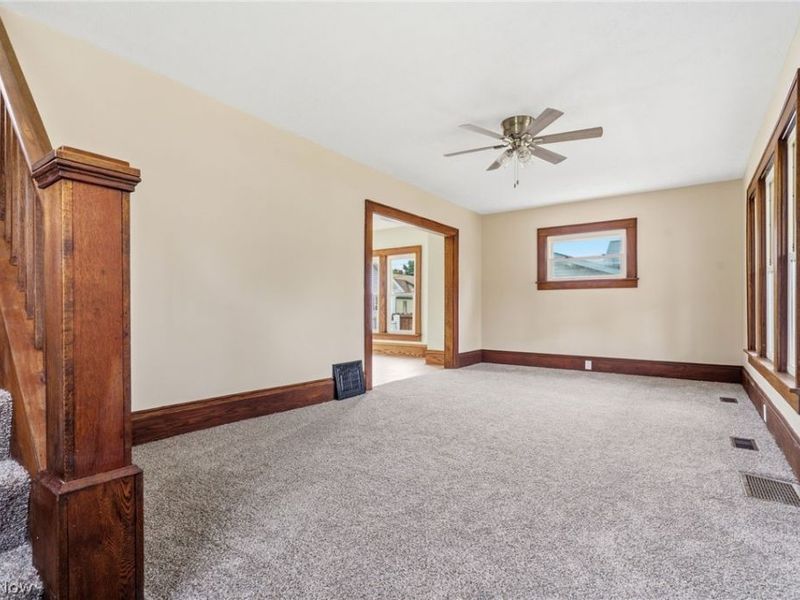 324 E Line Street, Minerva, OH 44657 Photo 9