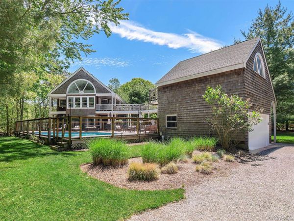 135 Old Meeting House Road , Montauk, NY 11978
