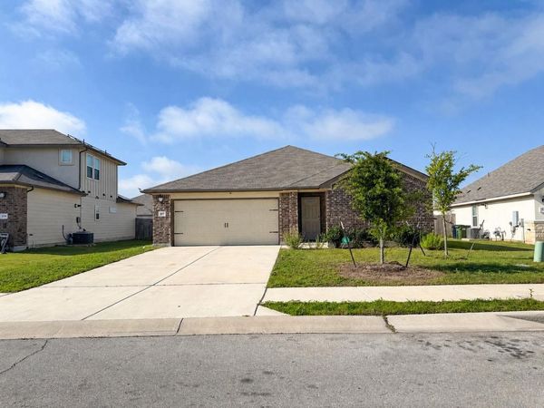 202 Autumn Leaf RD, Hutto, TX 78634