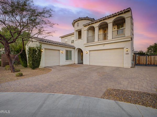 22529 N 33 Street, Phoenix, AZ 85050
