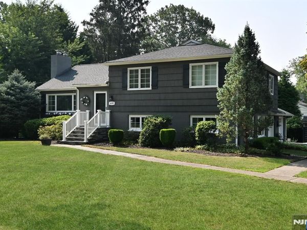 619 Montview Place, RIVERVALE, NJ 07675