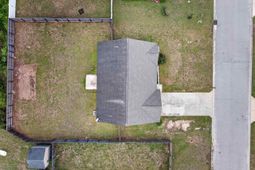 2114 Chatfield Dr photo 4