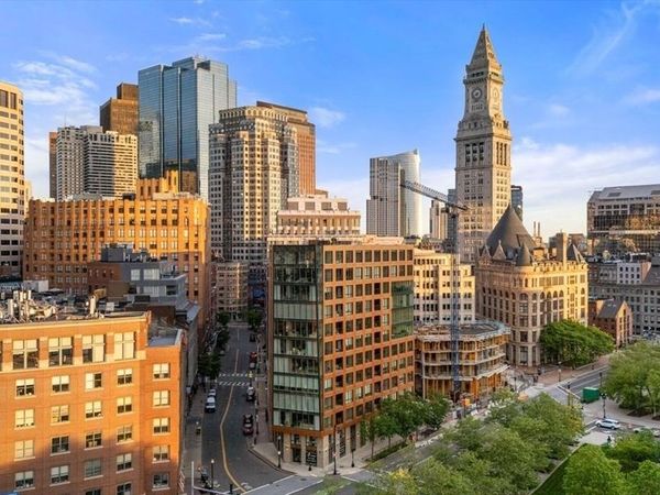 110 Broad St, Unit 303, Boston, MA 02110