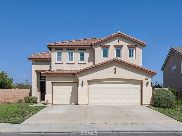 35640 Sainte Foy Street, Murrieta, CA 92563