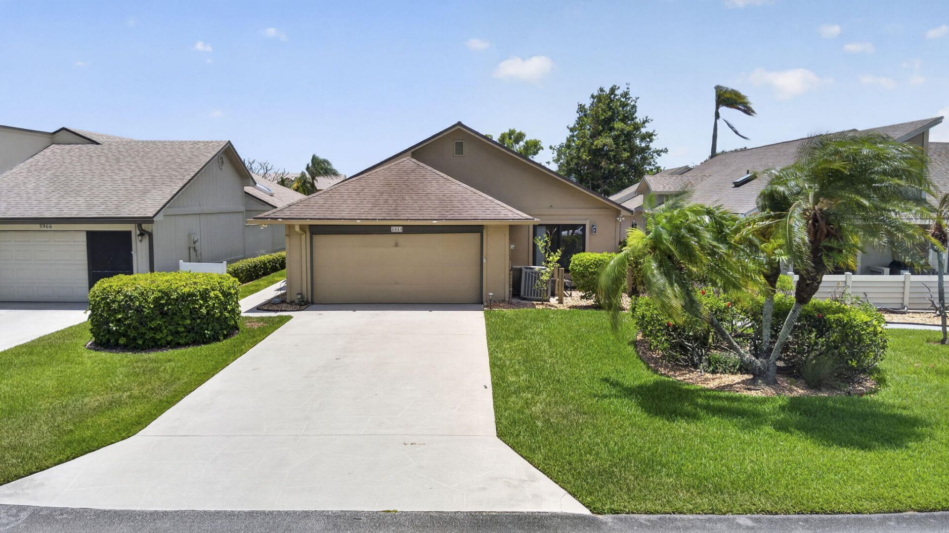 5954 SE Franklin Place, Hobe Sound, FL 33455 Photo