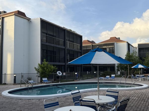 4040 N Hills Drive, Unit 35, Hollywood, FL 33021