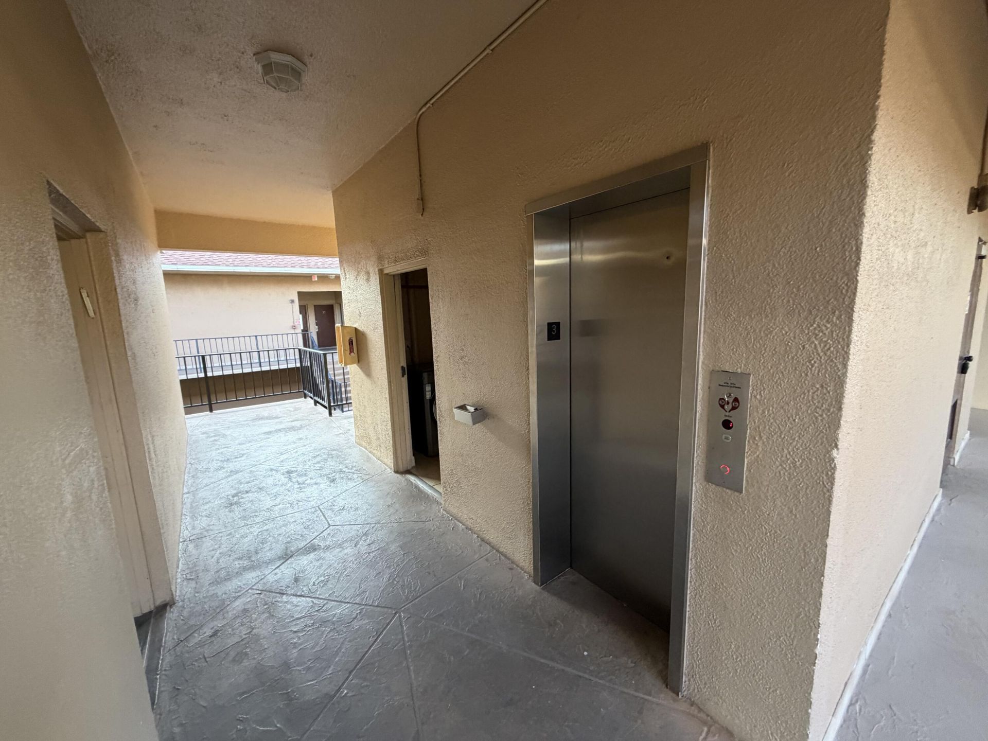 4040 N Hills Drive, Unit 35, Hollywood, FL 33021 Photo