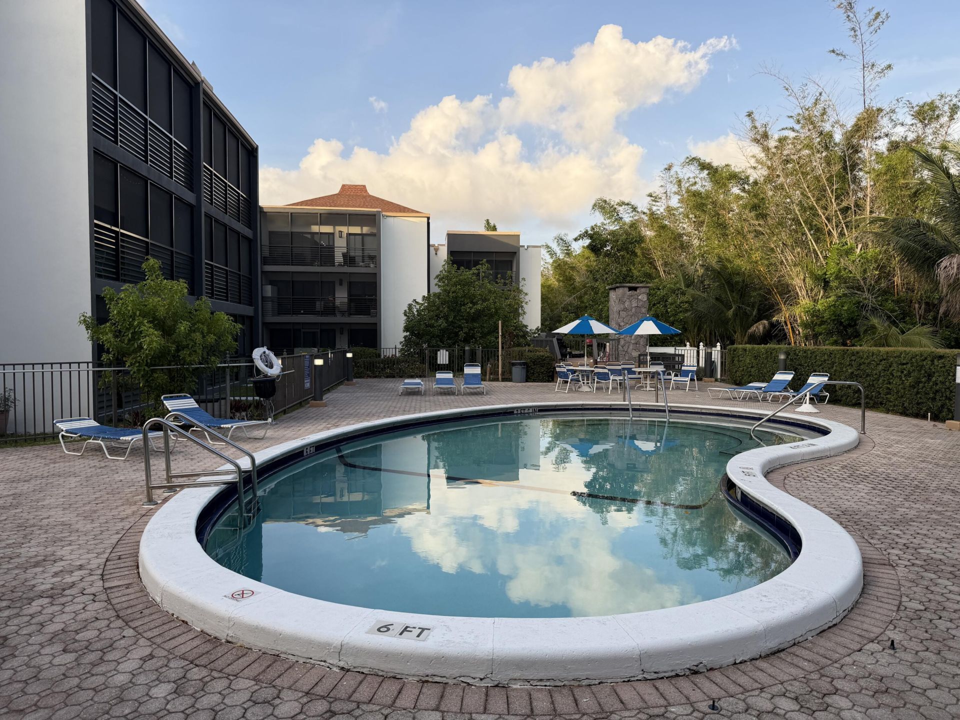 4040 N Hills Drive, Unit 35, Hollywood, FL 33021 Photo