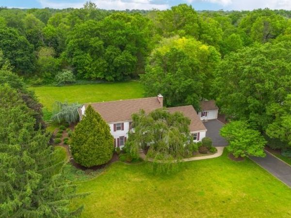 28 Kingswood Ct, Montgomery, NJ 08502