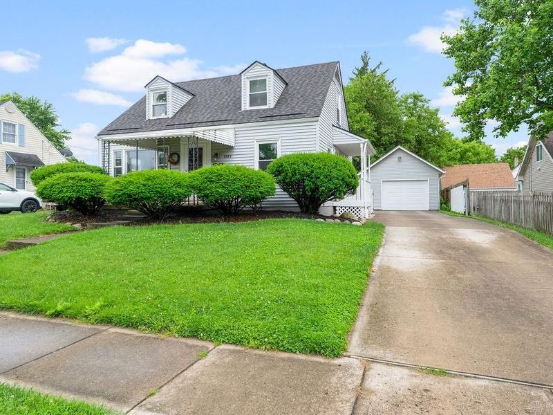 1909 E Bataan Drive, Kettering, OH 45420 Photo 2