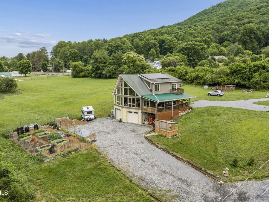 Property Image 101