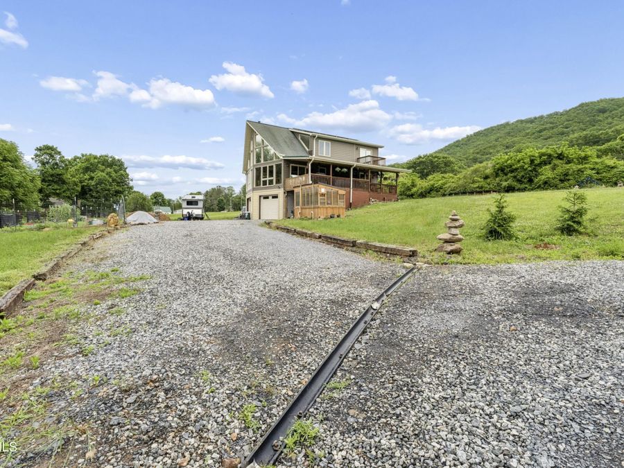 Property Image 95