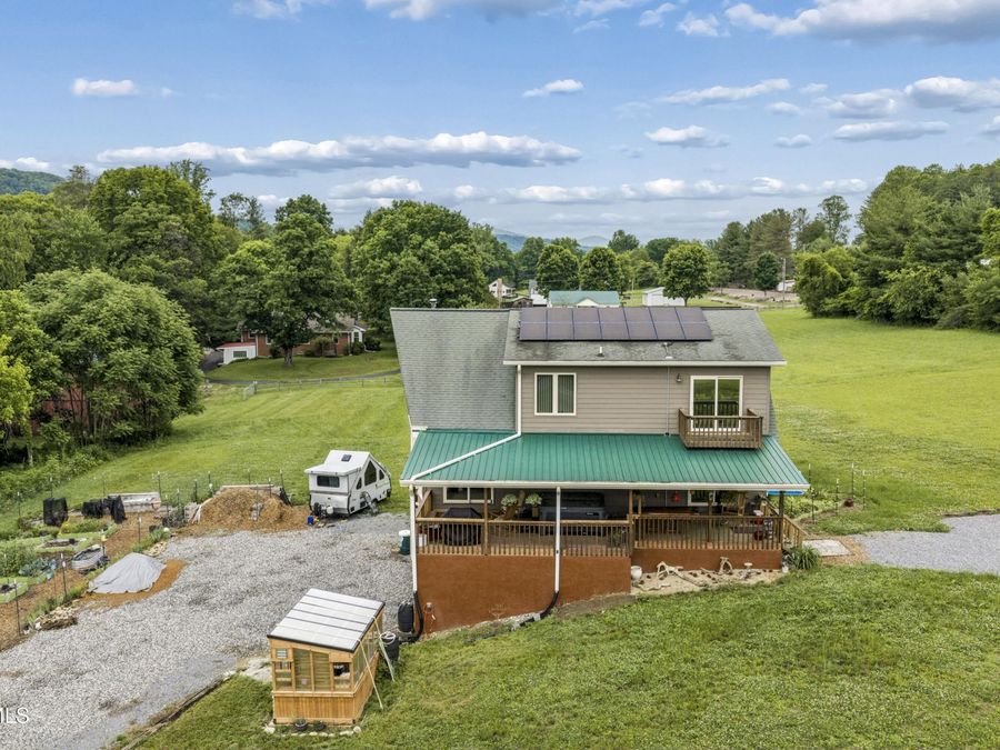 Property Image 100